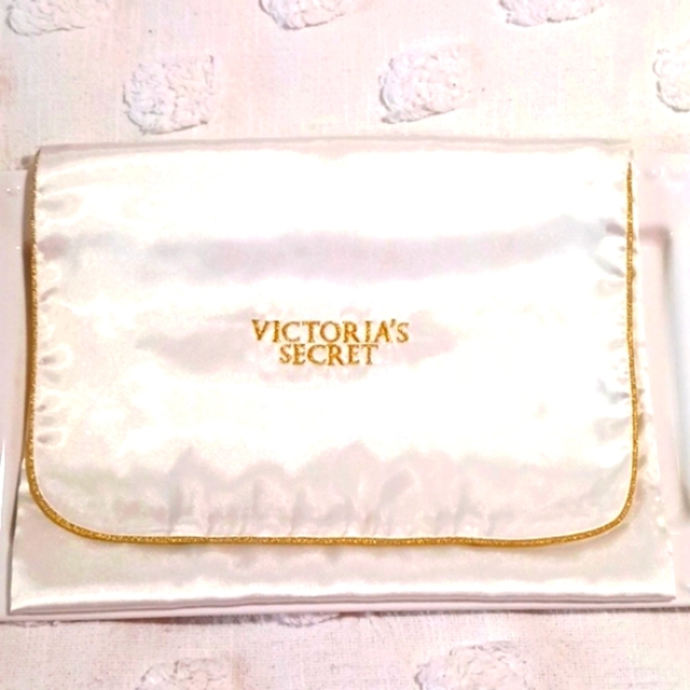 Vintage Victoria Secret Satin Lingerie Pouch ⚜️ New ⚜️